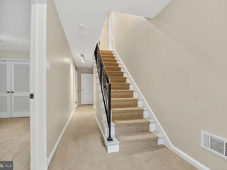 3018 New Mexico Ave NW — Photo 5