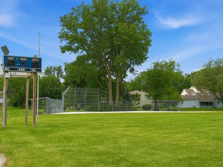 3561 Sunrise Dr — Photo 27