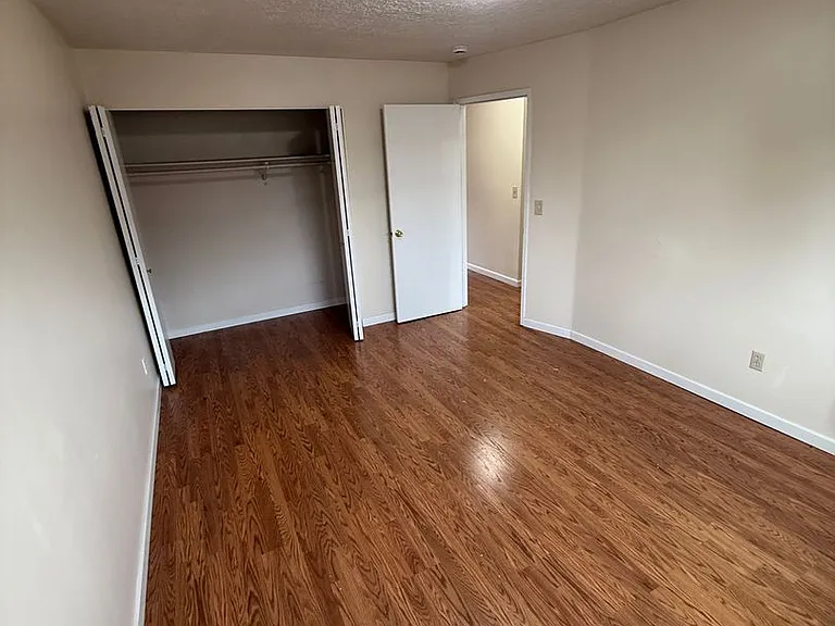 4202-4224 SE 58th Ave — Photo 11