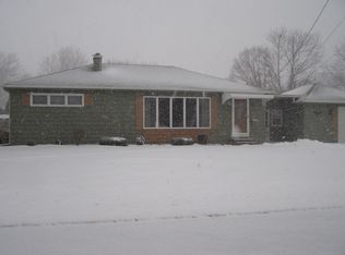 206 S H St, Monmouth, IL 61462
