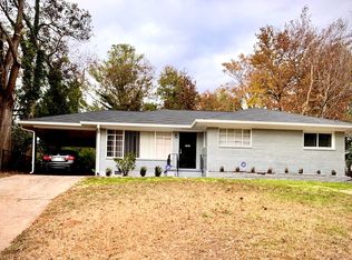 2868 Laguna Dr, Decatur, GA 30032