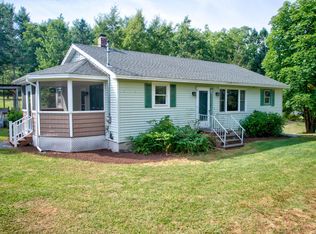 28 Crogan Rd, Hermon, ME 04401