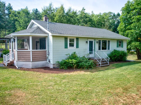 28 Crogan Road, Hermon, ME 04401