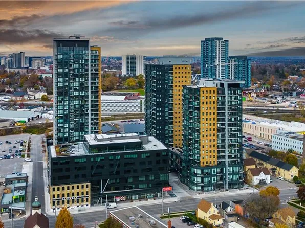 100 Garment St #1507, Kitchener, ON N2G 0C8