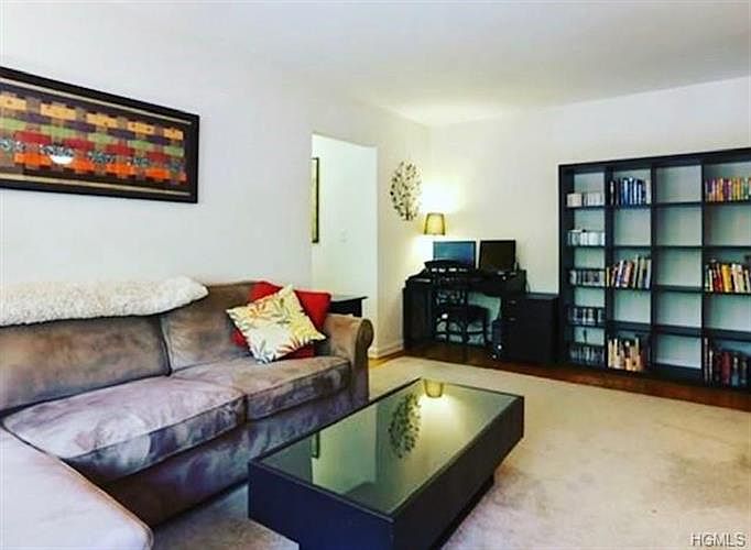 1st image of 1 Bryant Cres APT 2J