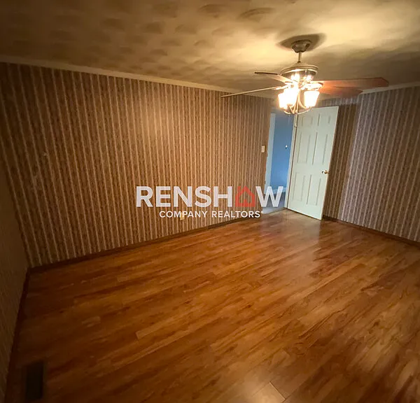 30 Trader Ln — Photo 16