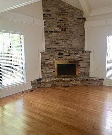 4th image of 9 Carriage Ln