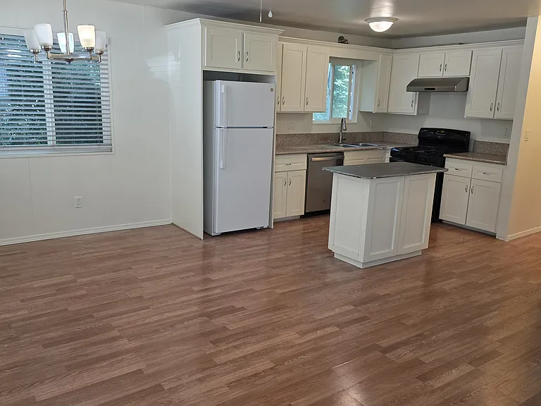 Kitchen and dining area