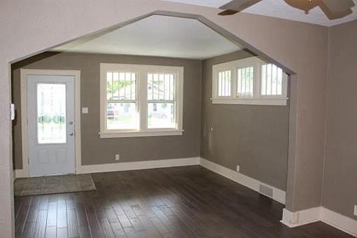 4th image of 3549 Avenue D