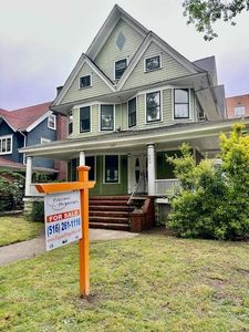 689 E 19th Street, Brooklyn, NY, 11230