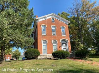 1427 Hampshire St #A, Quincy, IL 62301