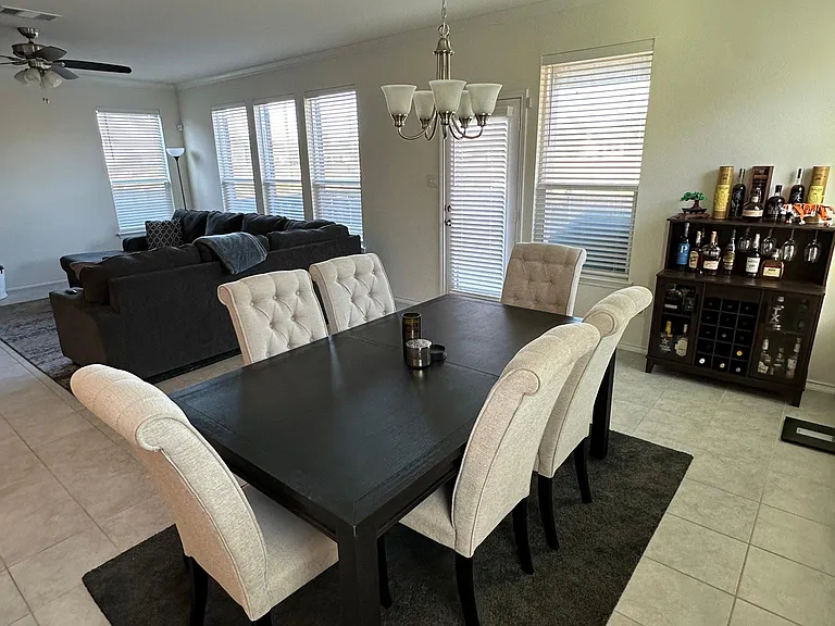 124 Rocroi Dr — Photo 20