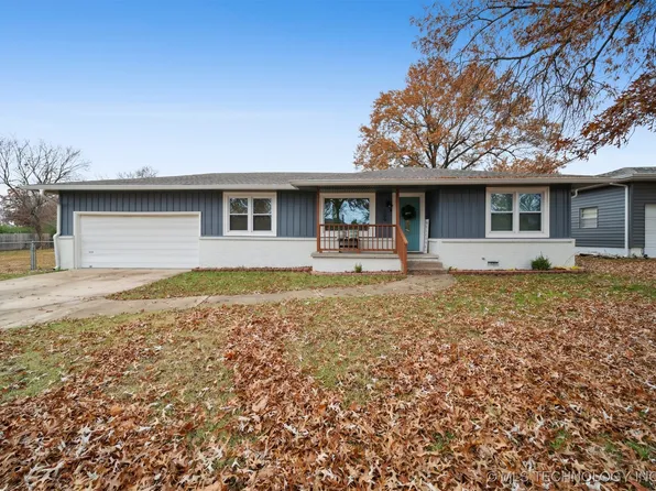 309 SE 7th Pl, Pryor, OK 74361