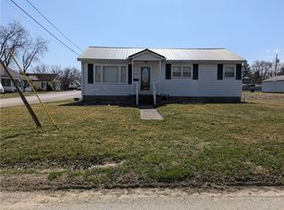 300 W Lincoln St, Paris, IL 61944