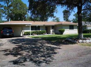 300 Live Oak Ln, Port Arthur, TX 77642