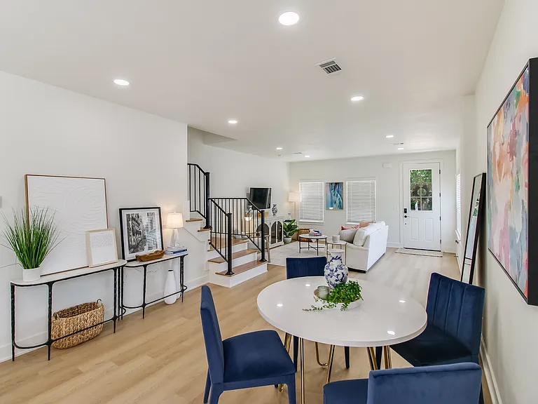 1122 W 10th Ave — Photo 19