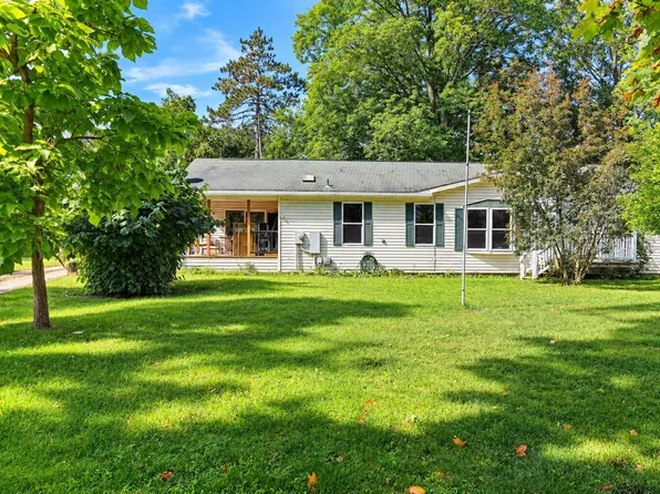 733 N Main St, Evart, MI 49631