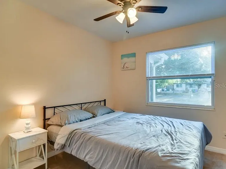 Emerald Ln — Photo 16