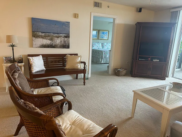 426 Bouchelle Dr #303 — Photo 33