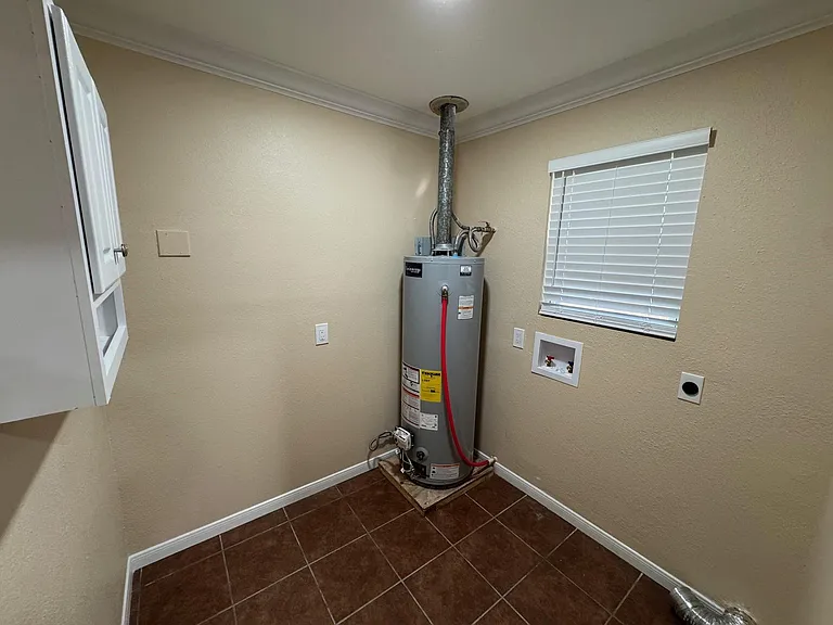 3238 Texas Ave — Photo 11