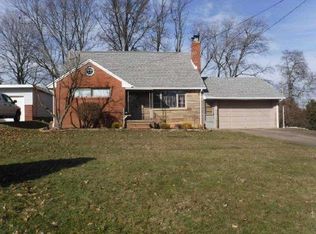 921 37th St NE, Canton, OH 44714