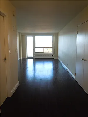 Sold by R New York | media 31