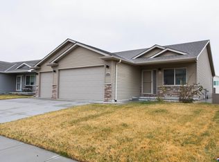 1626 Torreys Dr, Lincoln, NE 68521