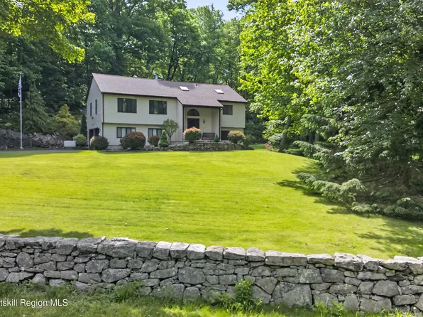 142 Old Milltown Road, Brewster, NY 10509