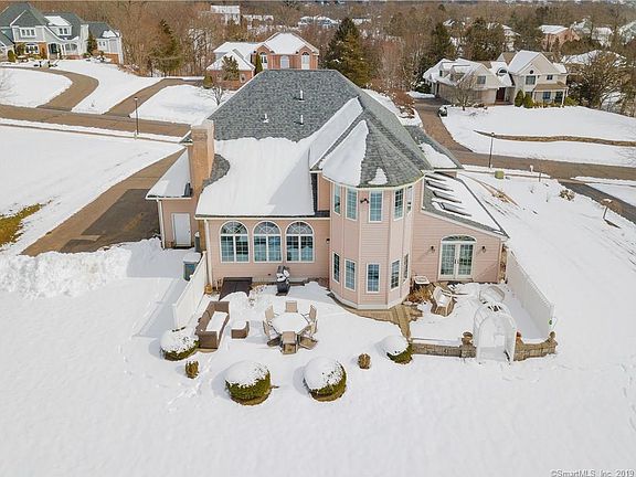 4th image of 41 Peria Dr