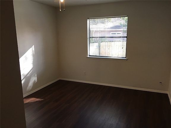 2nd image of 2907 Jadewood Ct APT A