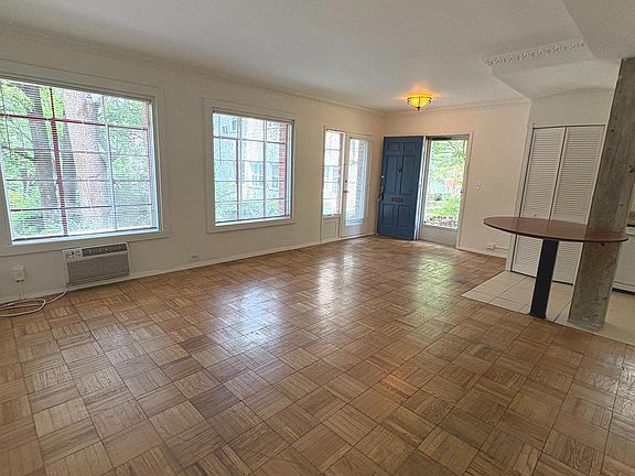 4th image of 1645 Fitzgerald Ln