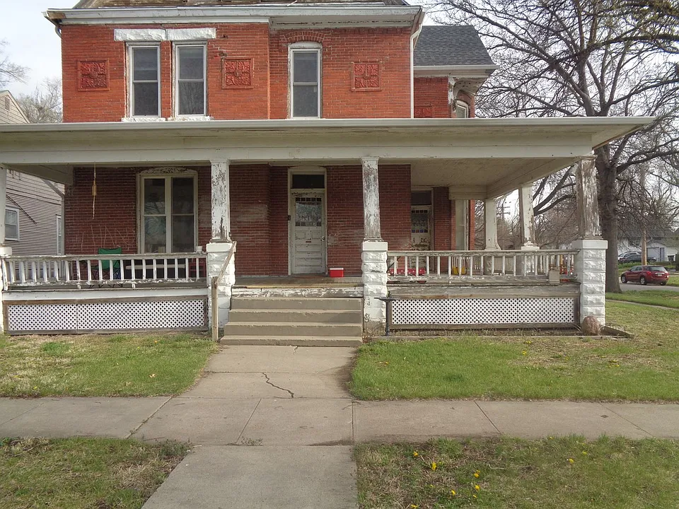 746 Rose St