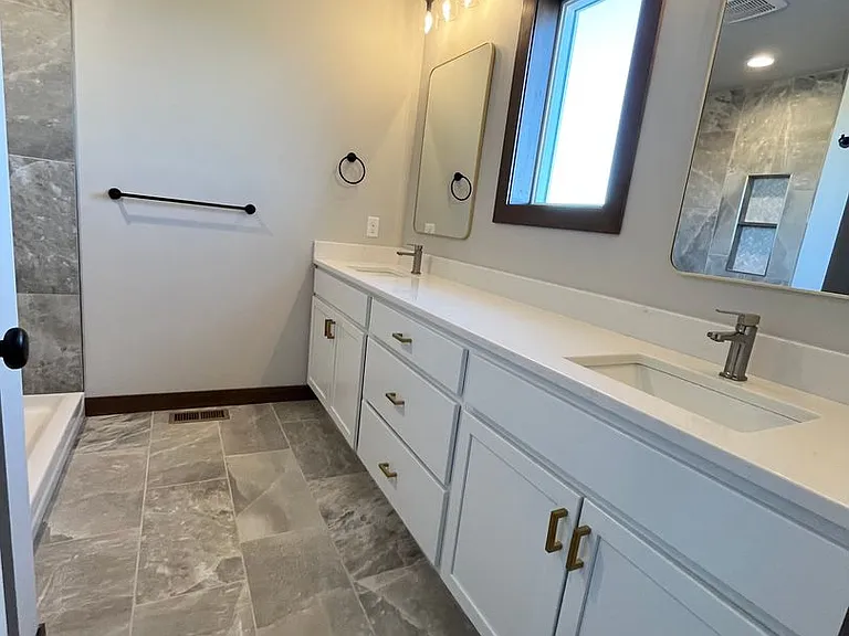 2420 E Caolinn Pl — Photo 16