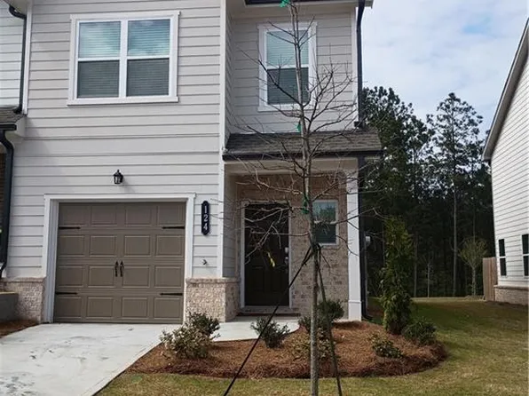 124 Hazel Dr, McDonough, GA 30253