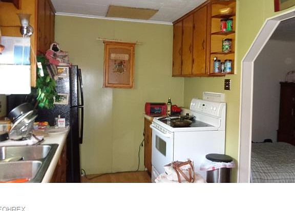 4th image of 52103 Center St
