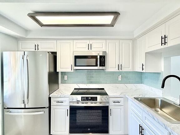 4th image of 4411 Rustic Dr #1