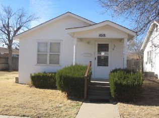 1018 Maple Ave, Dalhart, TX 79022