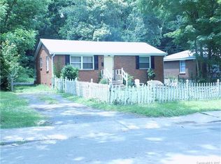 2516 Finchley Dr, Charlotte, NC 28215