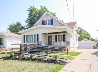 6483 Lawnwood Ave, Parma Heights, OH 44130