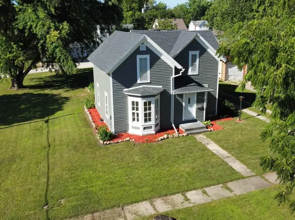 312 W 5th St, Sumner, IA 50674