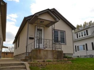 1041 E Potter Ave, Milwaukee, WI 53207