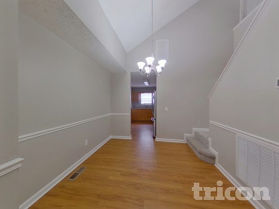 3rd image of 1717 North Cv