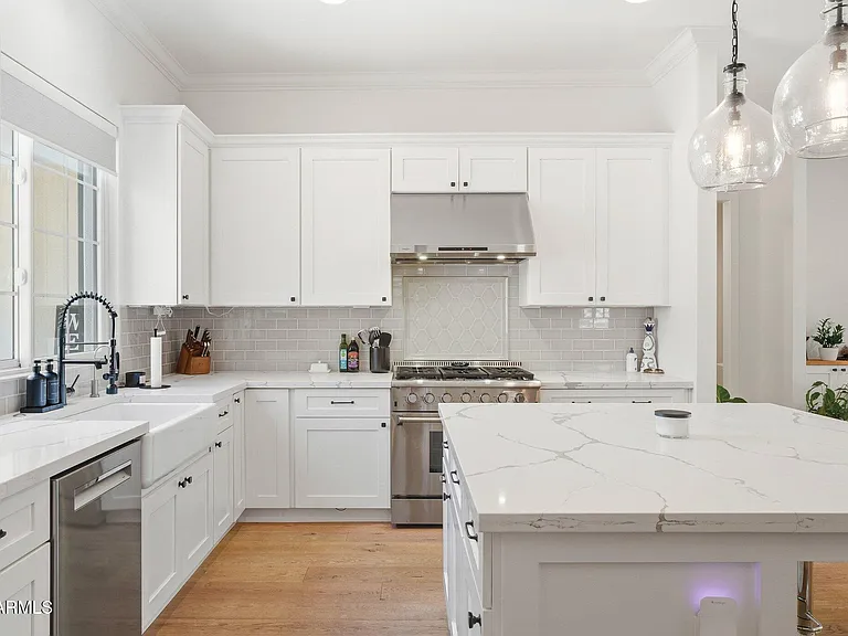 3655 E Piccadilly Rd — Photo 7