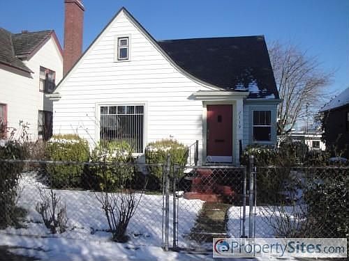 3rd image of 2119 S Sheridan Ave