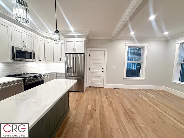 170 Webster Ave #1 — Photo 37