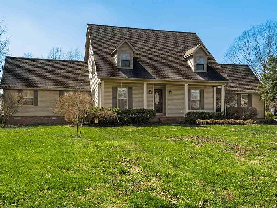 1st image of 2113 Creekwood Dr
