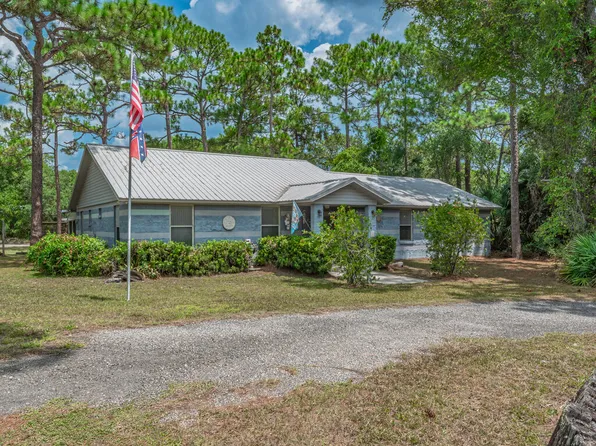 127 Putnal St, Carrabelle, FL 32322