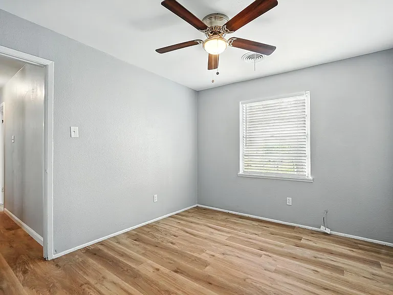 5107 Durango Dr — Photo 13