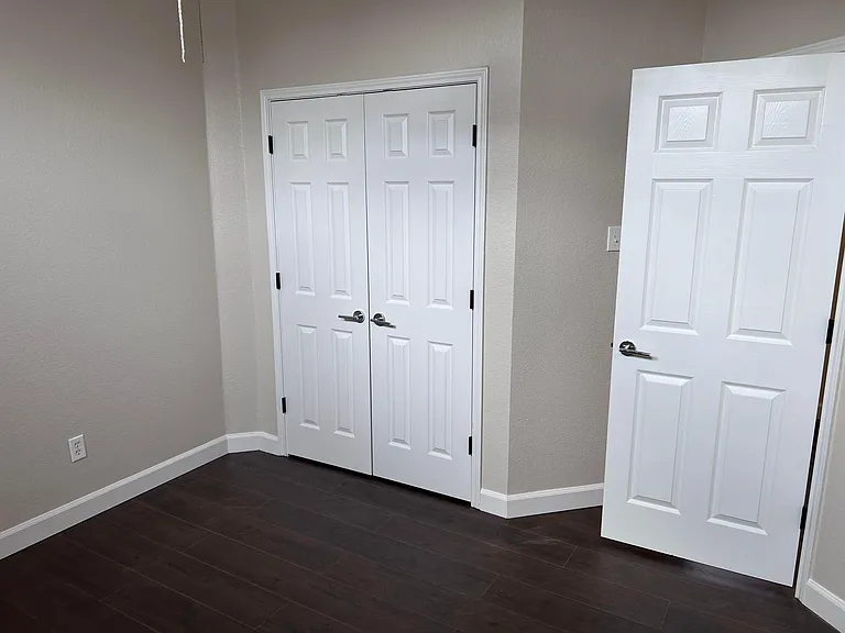 909 Yosemite Trl — Photo 6