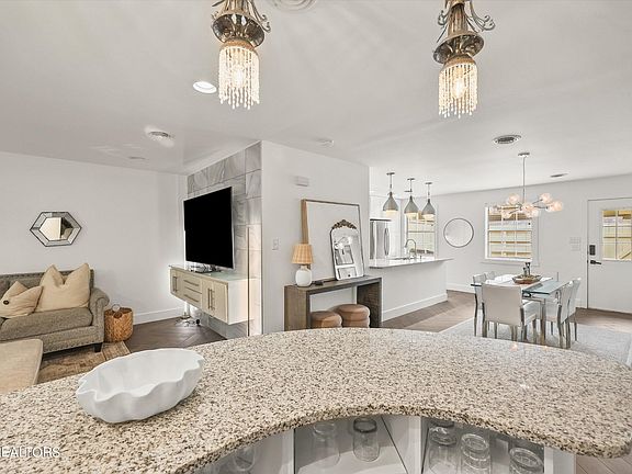 5th image of 7914 Gleason Dr APT 1096
